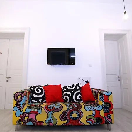 Hostel The *