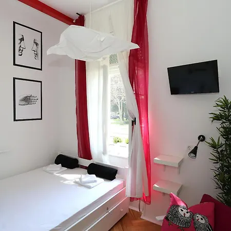 Hostel The Zára