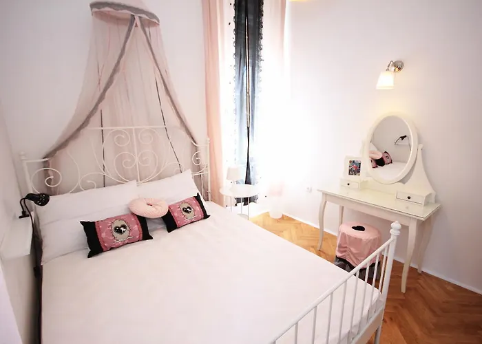 Auberge de jeunesse The *